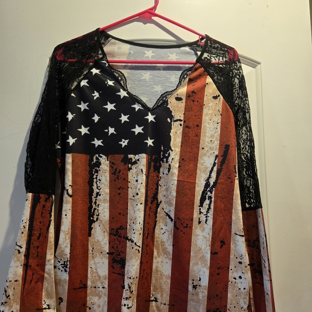 NWOT Women's Long Sleeve Top